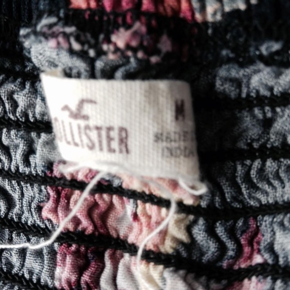 Two Piece Floral Set (Crop Top & Shorts) Hollister - Picture 6 of 7